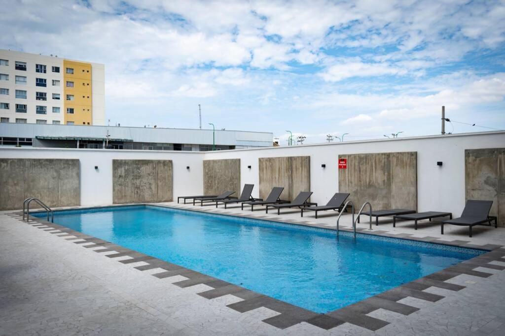 M3 Lujoso Y Comodo Departamento Con Playa 2 Piscinas Cancha De Tenis Jacuzzi Seguridad 24 Horas Manta Exterior photo
